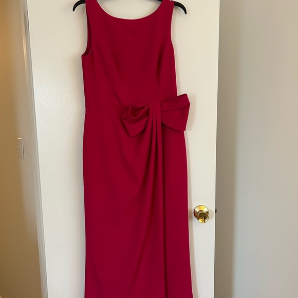 Eliza J Dresses & Skirts - Eliza J Fuchsia Maxi Dress with Bow Accent